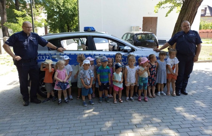 Wizyta Policjantów w Przedszkolu w Trzcianie