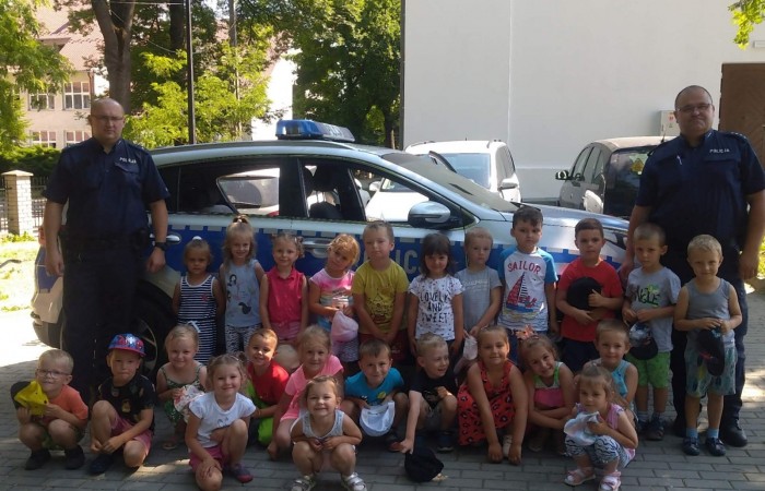 Wizyta Policjantów w Przedszkolu w Trzcianie