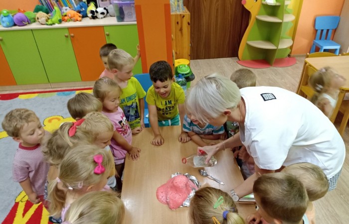 Mały naukowiec, Kino współczesne, Kino dawniej