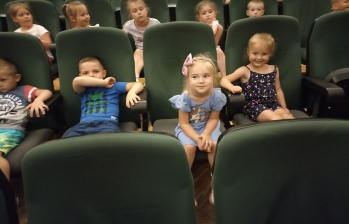 Mały naukowiec, Kino współczesne, Kino dawniej