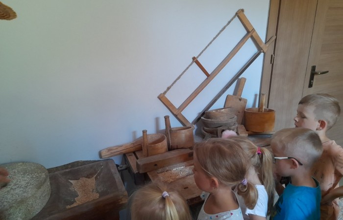 Wizyta w Regionalnym Domu Tradycji Ludowej w Trzcianie