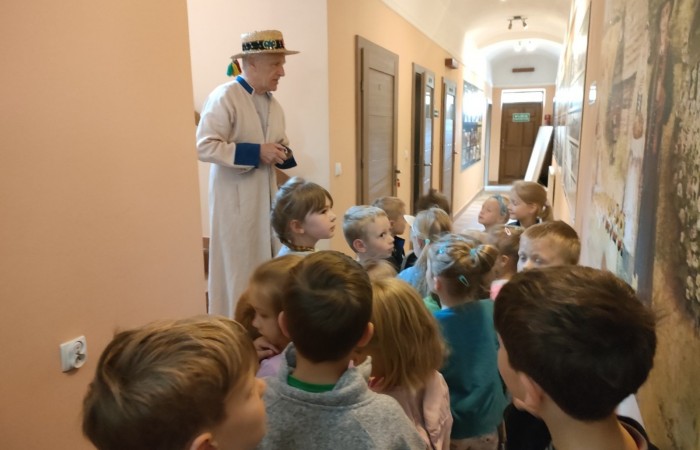 Wizyta w Regionalnym Domu Tradycji Ludowej w Trzcianie