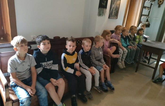 Wizyta w Regionalnym Domu Tradycji Ludowej w Trzcianie