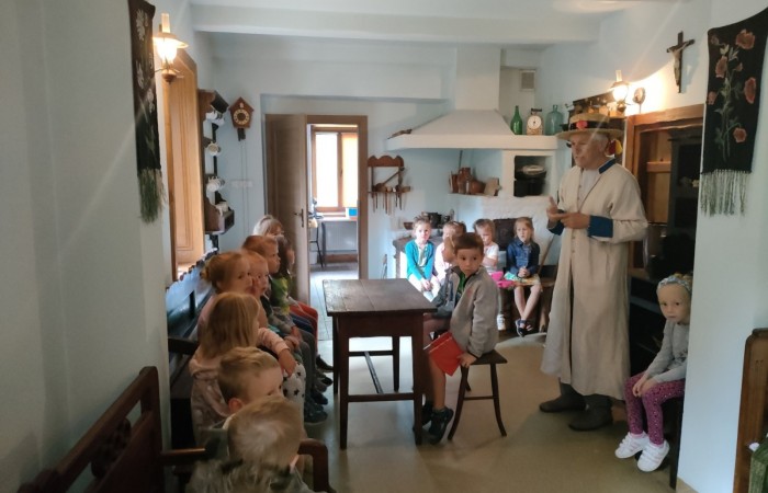 Wizyta w Regionalnym Domu Tradycji Ludowej w Trzcianie