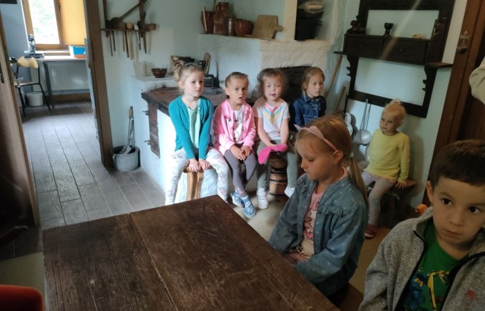 Wizyta w Regionalnym Domu Tradycji Ludowej w Trzcianie