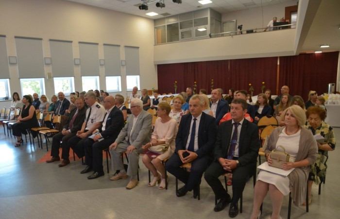 Zakończenia roku szkolnego 2021/21 - roku w cieniu pandemii i wojny w Ukrainie