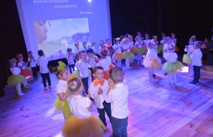 Zakończenia roku szkolnego 2021/21 - roku w cieniu pandemii i wojny w Ukrainie