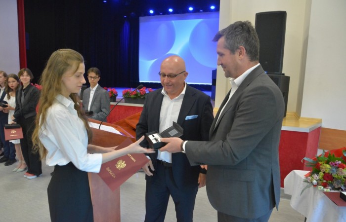 Zakończenia roku szkolnego 2021/21 - roku w cieniu pandemii i wojny w Ukrainie