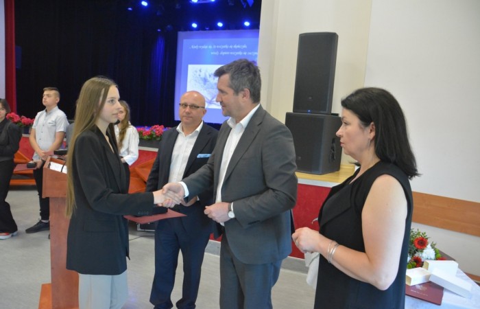 Zakończenia roku szkolnego 2021/21 - roku w cieniu pandemii i wojny w Ukrainie