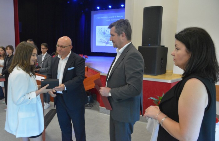 Zakończenia roku szkolnego 2021/21 - roku w cieniu pandemii i wojny w Ukrainie