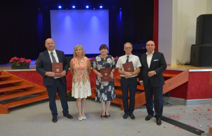 Zakończenia roku szkolnego 2021/21 - roku w cieniu pandemii i wojny w Ukrainie